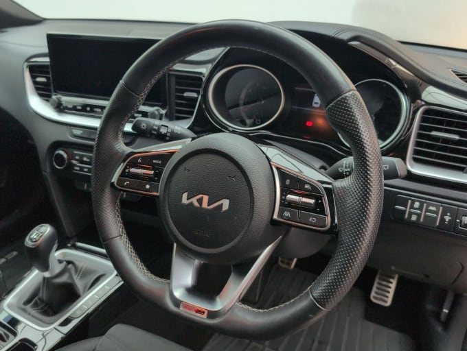 2025 Kia Proceed