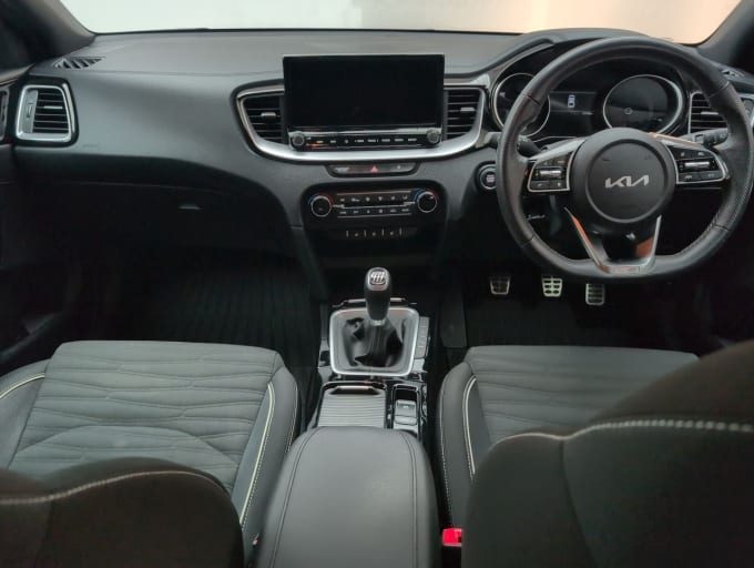 2025 Kia Proceed