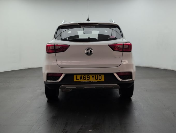 2025 Mg Mg Zs