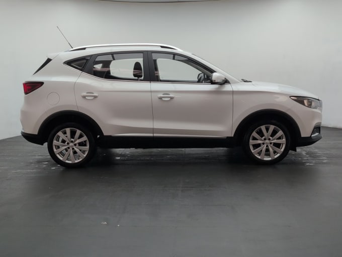 2025 Mg Mg Zs