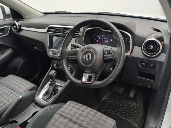 2025 Mg Mg Zs