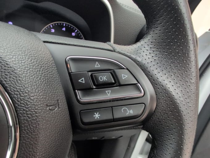 2025 Mg Mg Zs