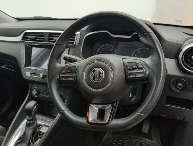 2025 Mg Mg Zs
