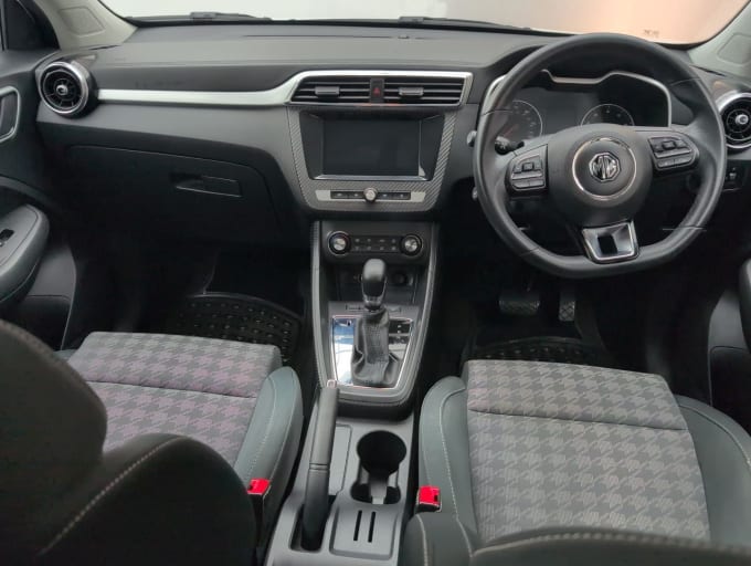 2025 Mg Mg Zs