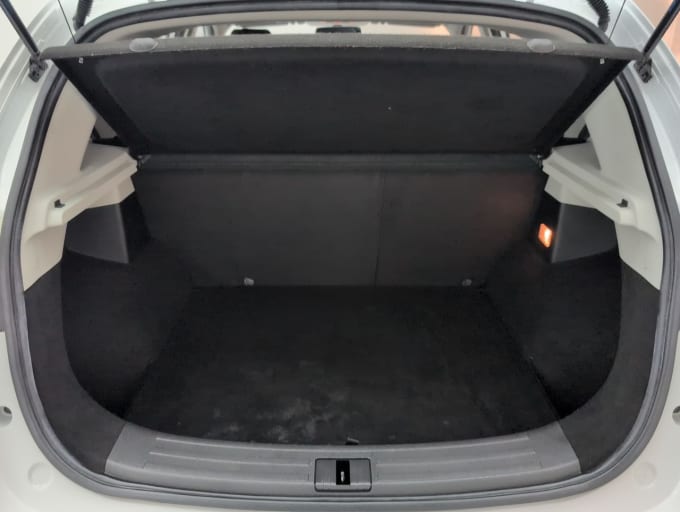 2025 Mg Mg Zs