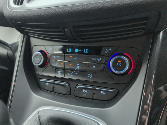 2025 Ford Kuga
