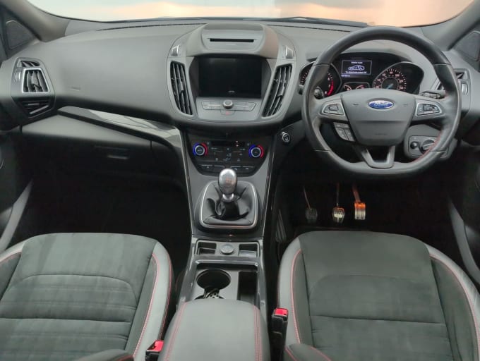 2025 Ford Kuga