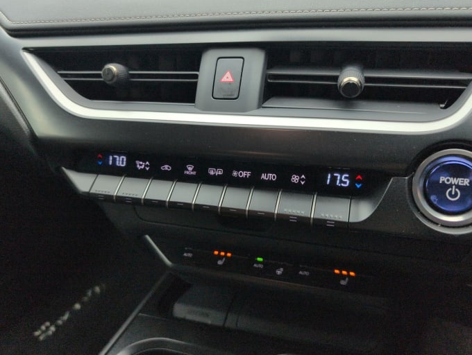 2025 Lexus Ux