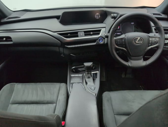 2025 Lexus Ux