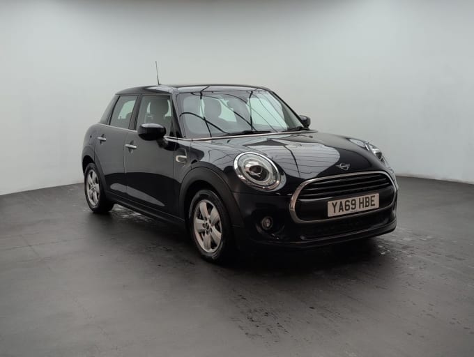 2025 Mini Hatch
