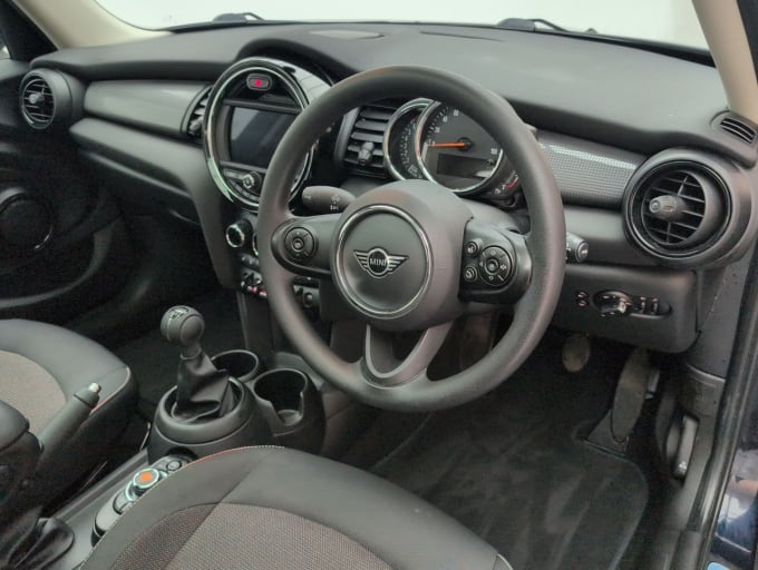 2025 Mini Hatch