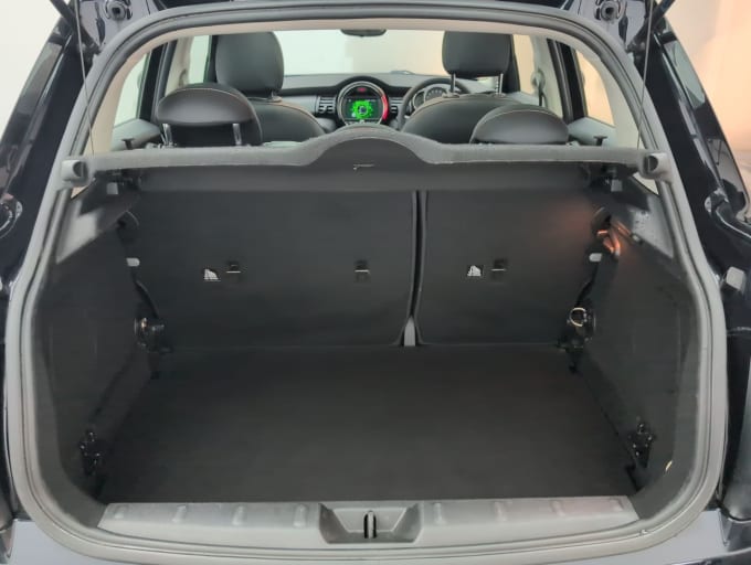 2025 Mini Hatch