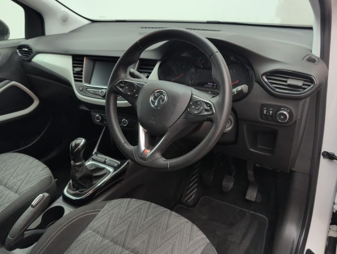 2025 Vauxhall Crossland X
