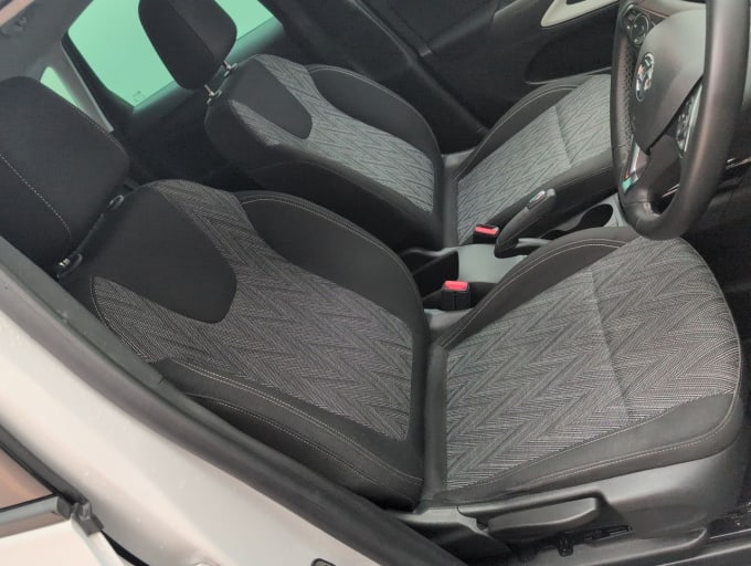 2025 Vauxhall Crossland X