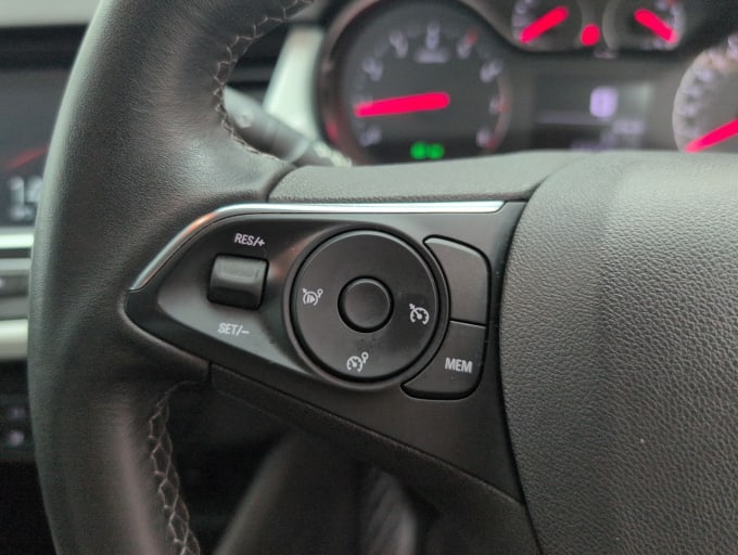 2025 Vauxhall Crossland X