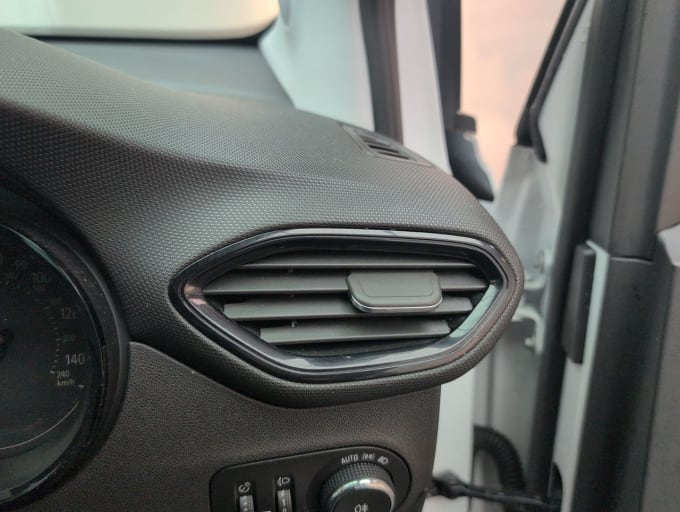 2025 Vauxhall Crossland X