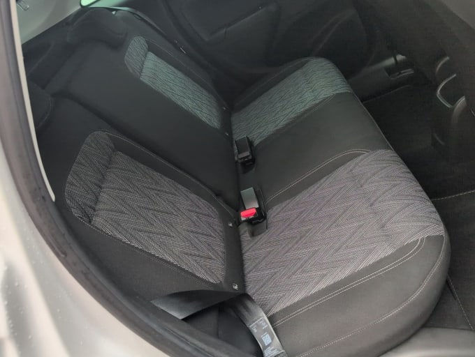 2025 Vauxhall Crossland X