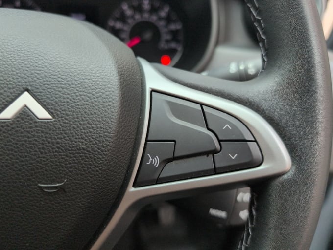 2025 Dacia Duster