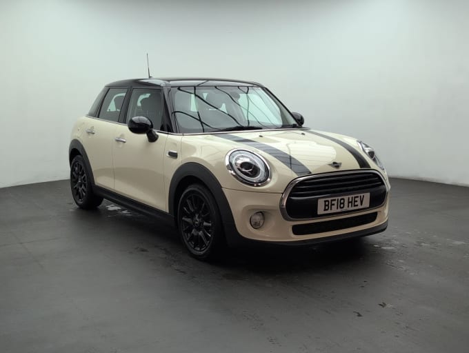 2025 Mini Hatch