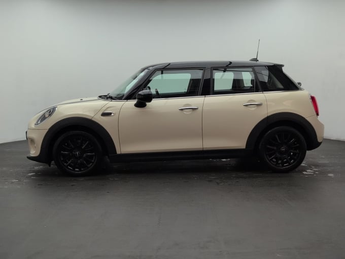 2025 Mini Hatch