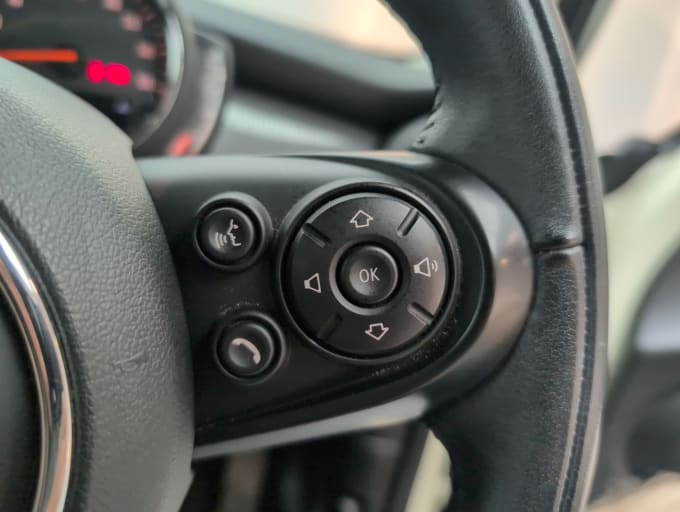 2025 Mini Hatch