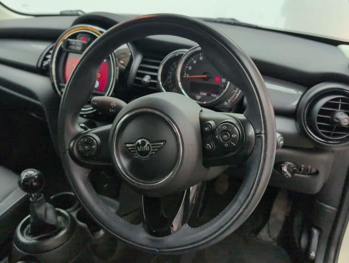 2025 Mini Hatch