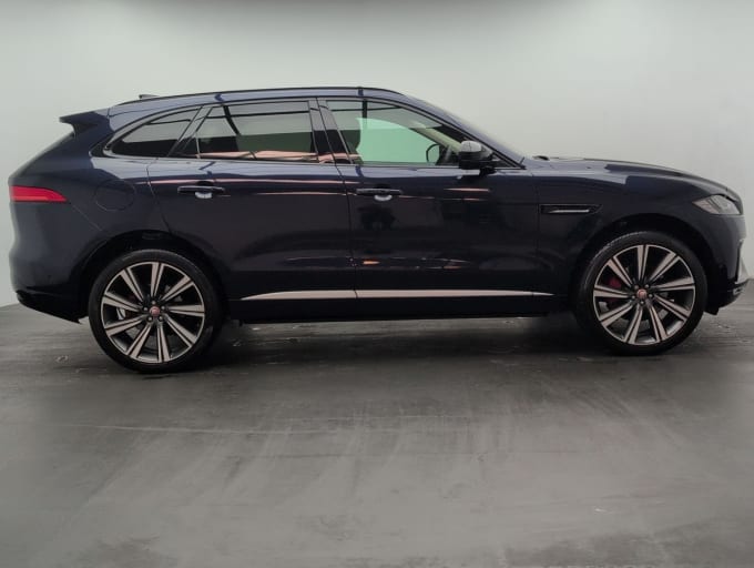 2025 Jaguar F-pace
