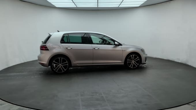 2025 Volkswagen Golf