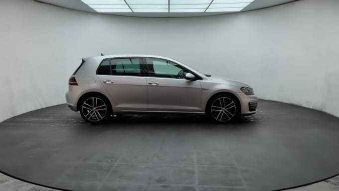 2025 Volkswagen Golf
