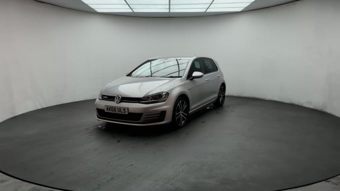 2025 Volkswagen Golf