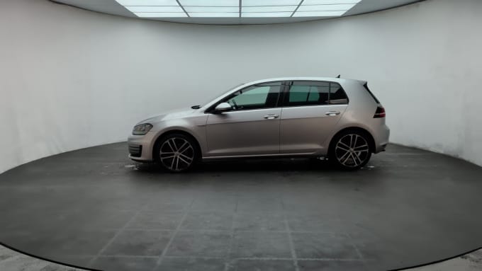 2025 Volkswagen Golf