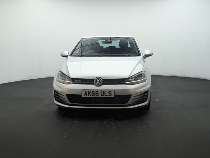 2025 Volkswagen Golf
