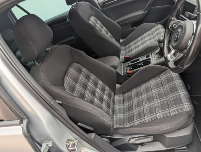 2025 Volkswagen Golf