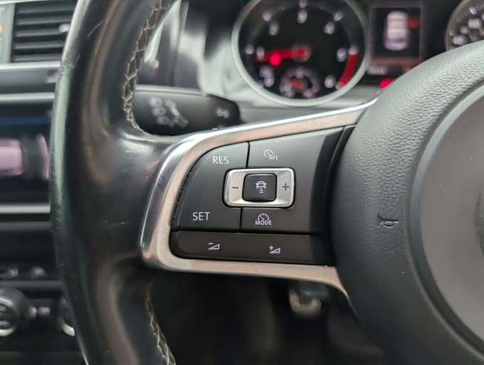 2025 Volkswagen Golf