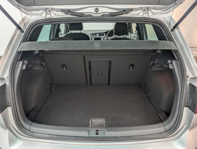 2025 Volkswagen Golf