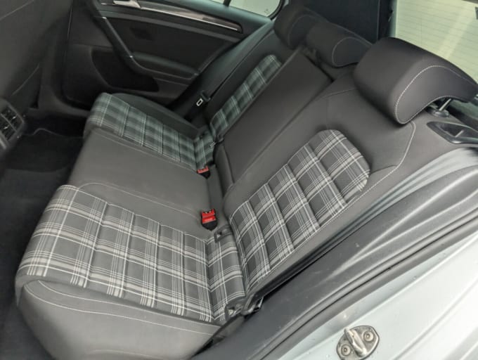 2025 Volkswagen Golf