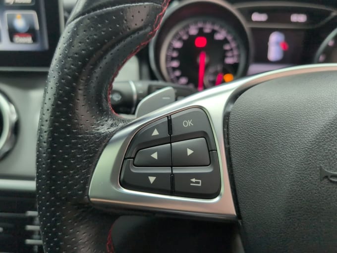 2025 Mercedes-benz 180