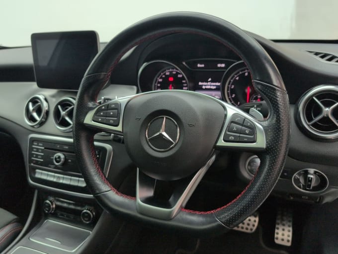 2025 Mercedes-benz 180