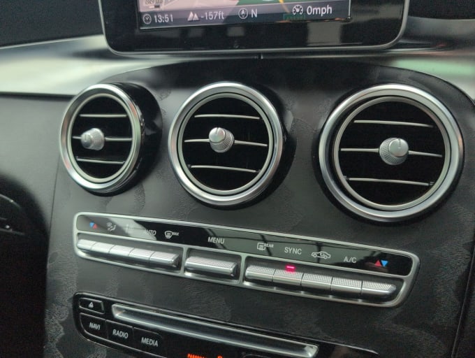 2025 Mercedes-benz Glc