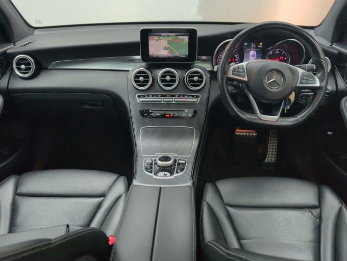 2025 Mercedes-benz Glc