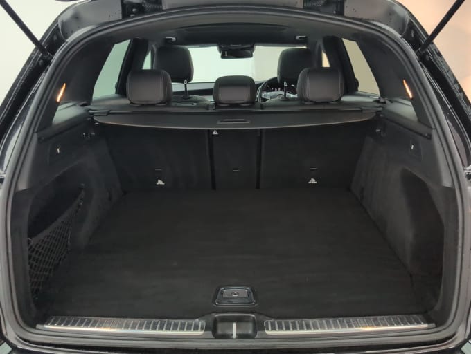 2025 Mercedes-benz Glc