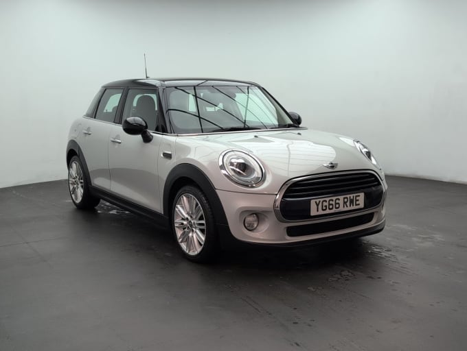 2025 Mini Hatch