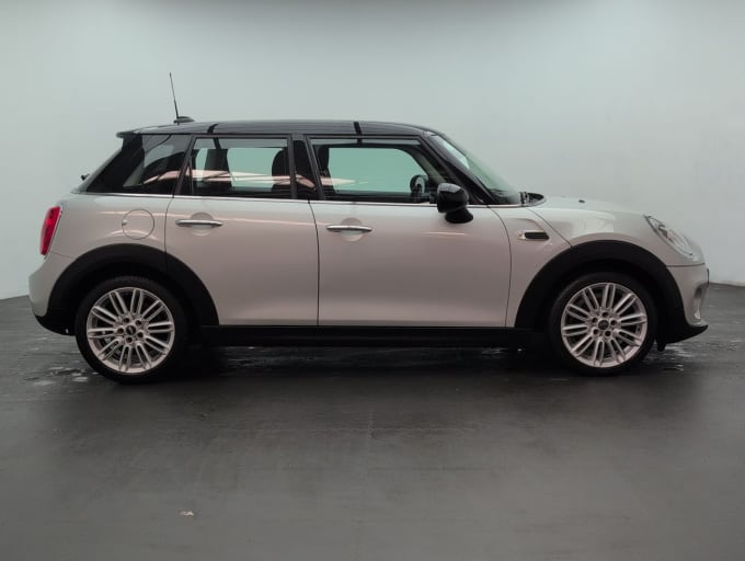 2025 Mini Hatch