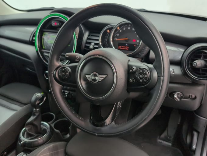 2025 Mini Hatch