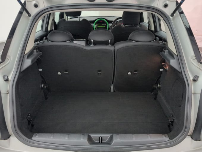 2025 Mini Hatch