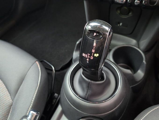 2025 Mini Hatch