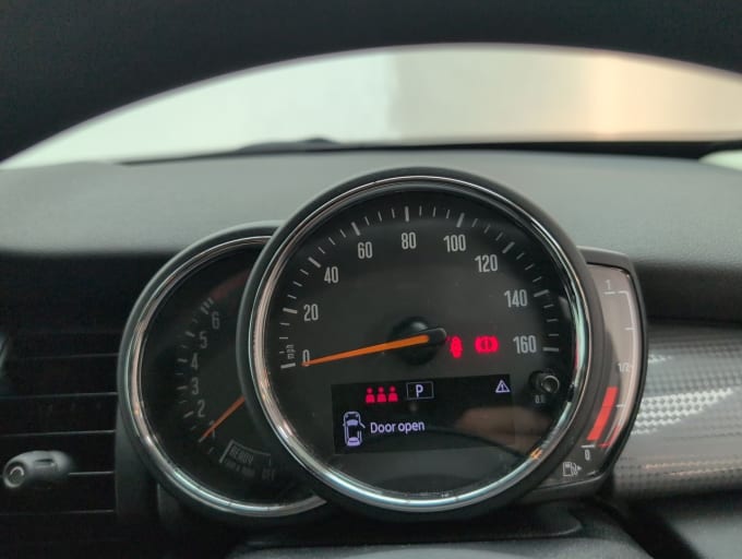 2025 Mini Hatch