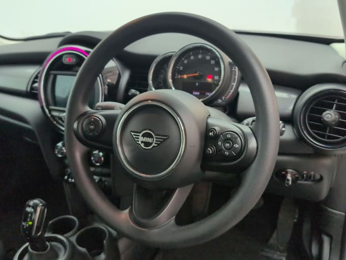 2025 Mini Hatch