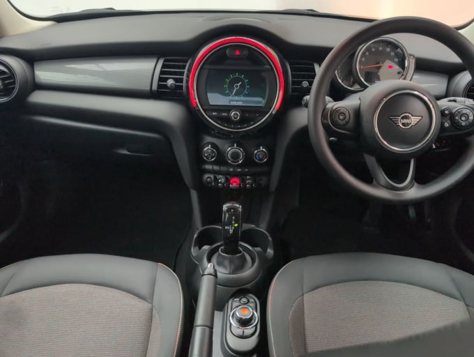 2025 Mini Hatch