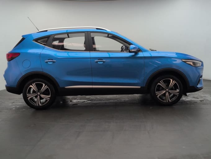 2025 Mg Mg Zs